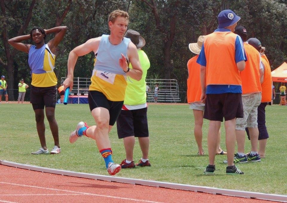 Canberra Sprint Coach, Steve Dodt, running his leg of the Open Men’s 4x400m at ACT Relay Championships